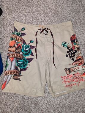 Ed Hardy Beige Graphic Eagle Death Before Dishonor Board Shorts,  Mens 36